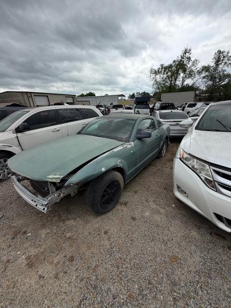 Ford Mustang V6 Premium Coupe 2008