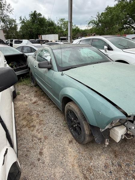 Ford Mustang V6 Premium Coupe 2008