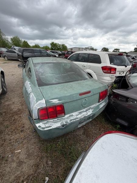 Ford Mustang V6 Premium Coupe 2008
