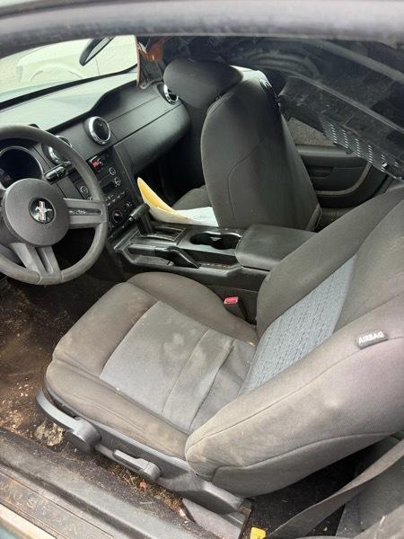 Ford Mustang V6 Premium Coupe 2008