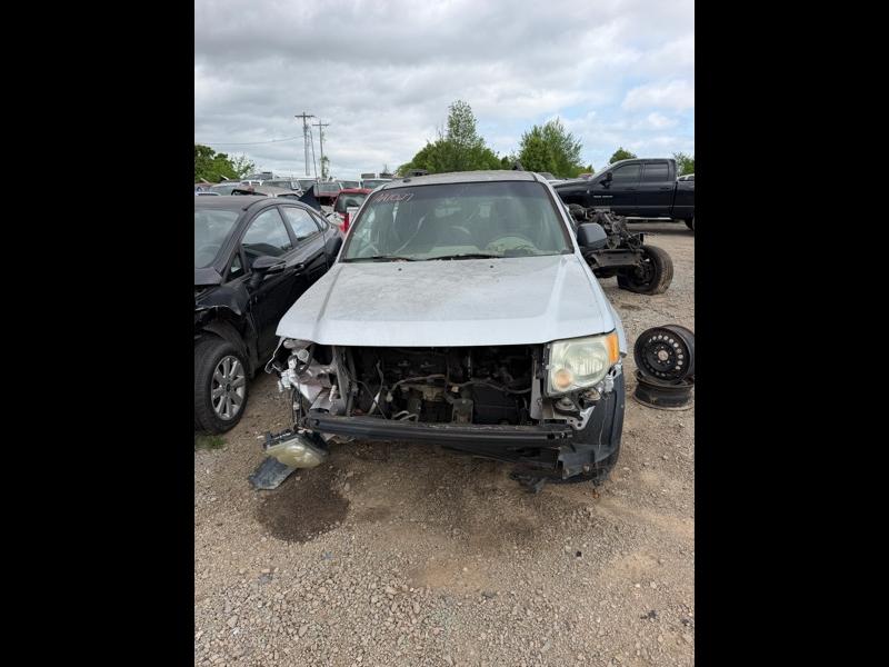 Ford Escape XLT 4WD 2011