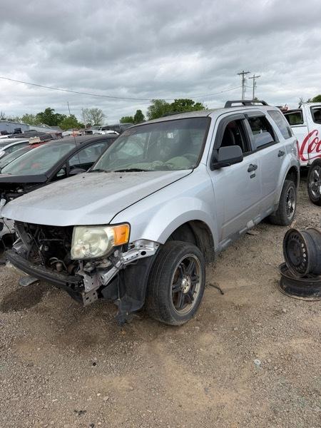 Ford Escape XLT 4WD 2011