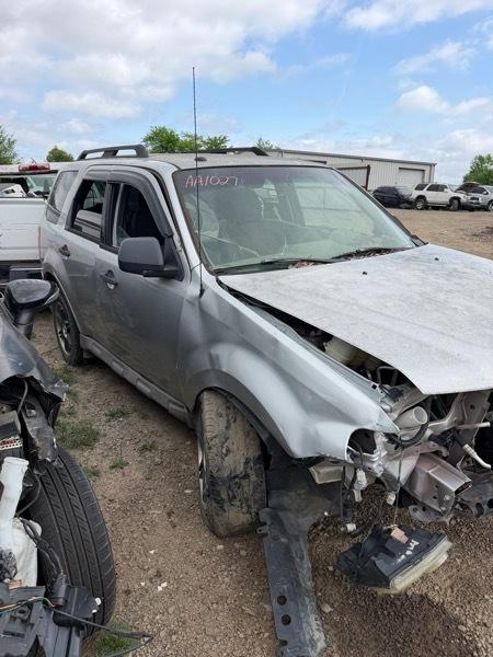 Ford Escape XLT 4WD 2011