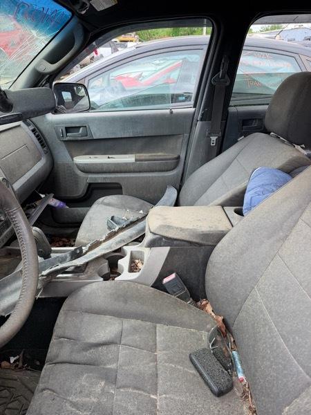 Ford Escape XLT 4WD 2011