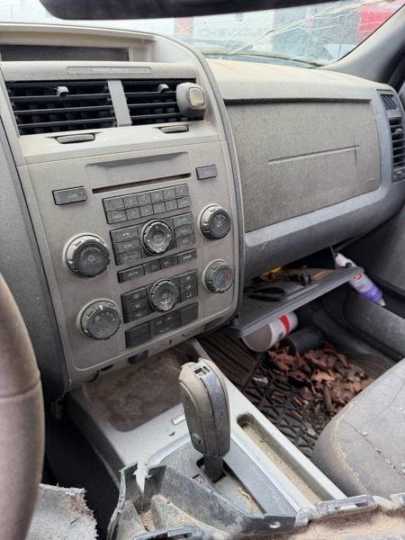 Ford Escape XLT 4WD 2011