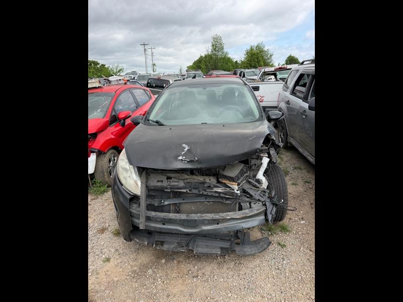 Ford Fiesta SE Sedan 2013