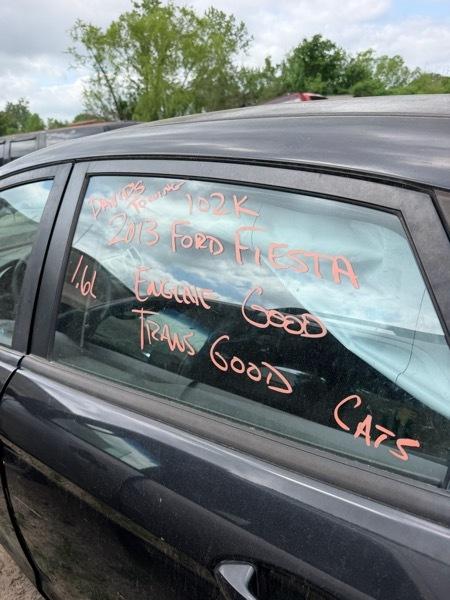 Ford Fiesta SE Sedan 2013