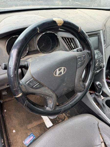 Hyundai Sonata Hybrid Sedan 2014