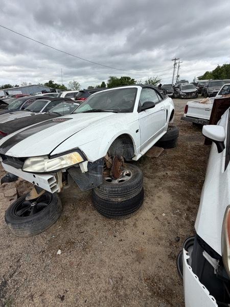 Ford Mustang Convertible 2000