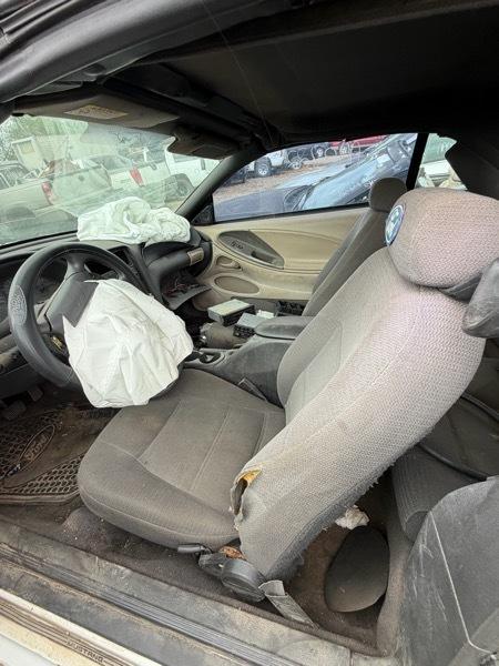 Ford Mustang Convertible 2000