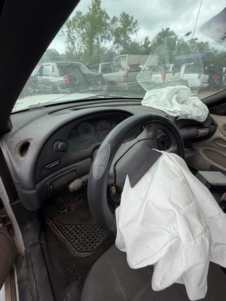 Ford Mustang Convertible 2000