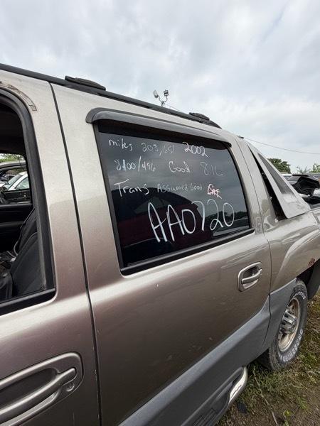 Chevrolet Avalanche 2500 4WD 2002