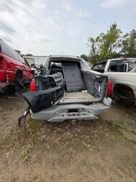 Chevrolet Avalanche 2500 4WD 2002