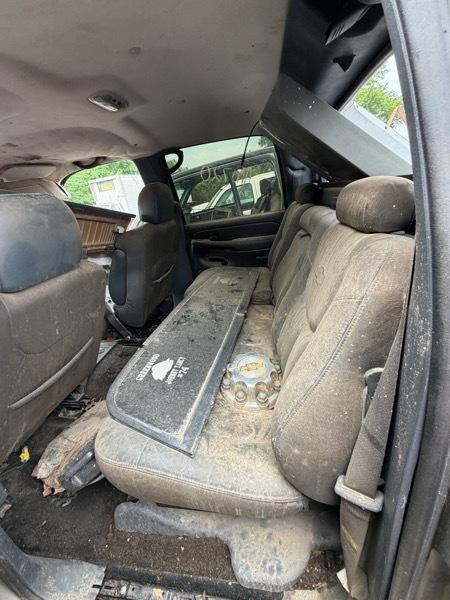 Chevrolet Avalanche 2500 4WD 2002