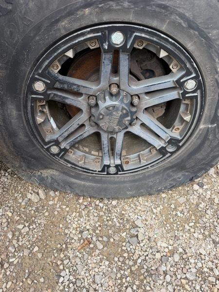 Chevrolet Avalanche 1500 4WD 2002