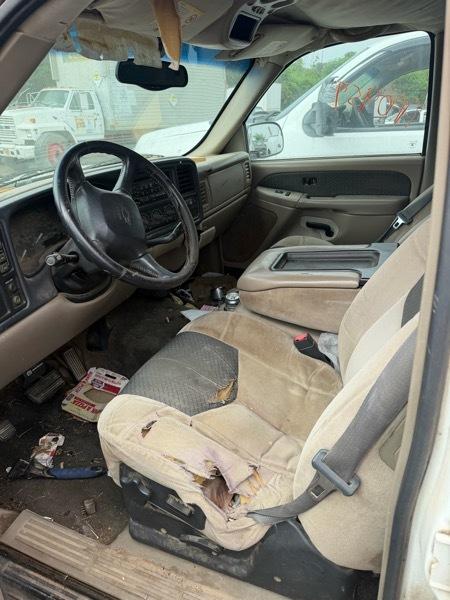 Chevrolet Avalanche 1500 4WD 2002