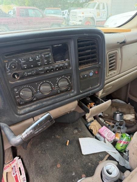 Chevrolet Avalanche 1500 4WD 2002