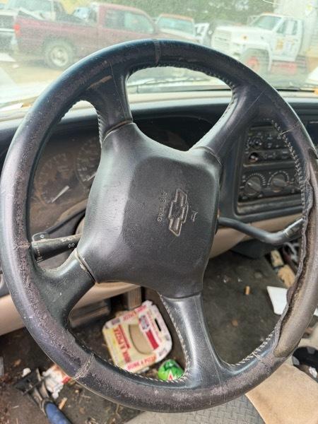 Chevrolet Avalanche 1500 4WD 2002