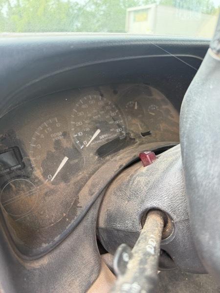 Chevrolet Avalanche 1500 4WD 2002