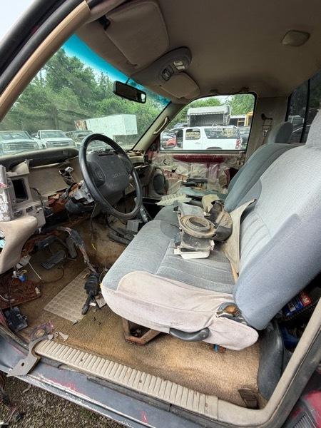 Dodge Ram 1500 Reg. Cab 6.5-ft. Bed 4WD 1996