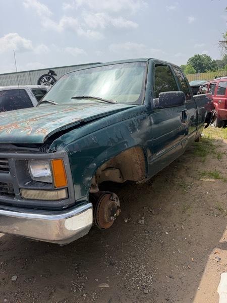 Chevrolet C/K 1500 Ext. Cab 8-ft. Bed 2WD 1996