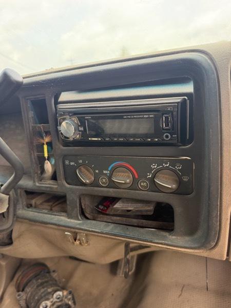Chevrolet C/K 1500 Ext. Cab 8-ft. Bed 2WD 1996