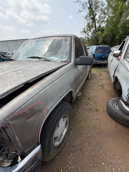 GMC Sierra C/K 1500 Ext. Cab 6.5-ft. Bed 4WD 1998