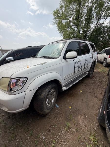 Toyota Sequoia Limited 4WD 2003
