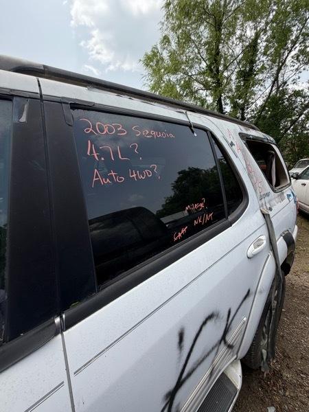 Toyota Sequoia Limited 4WD 2003