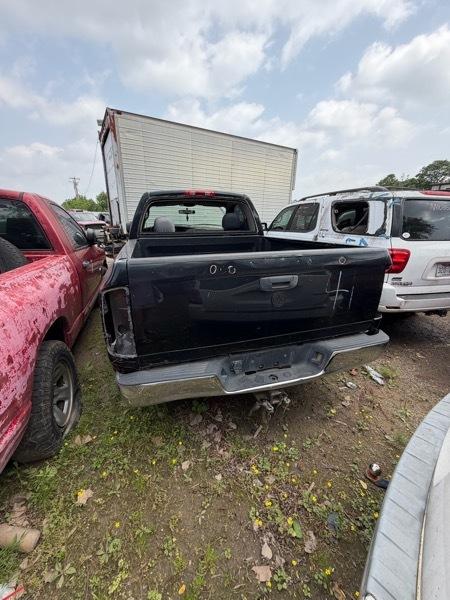 Dodge Ram 1500 Laramie Long Bed 2WD 2005