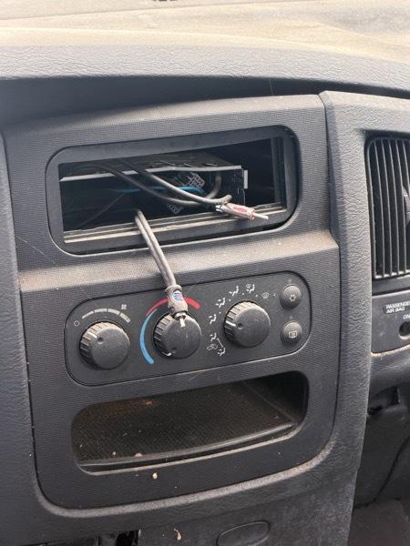 Dodge Ram 1500 Laramie Long Bed 2WD 2005