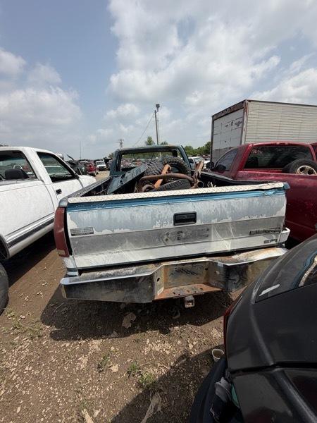 GMC Sierra C/K 2500 Reg. Cab 8-ft. Bed 2WD 1990