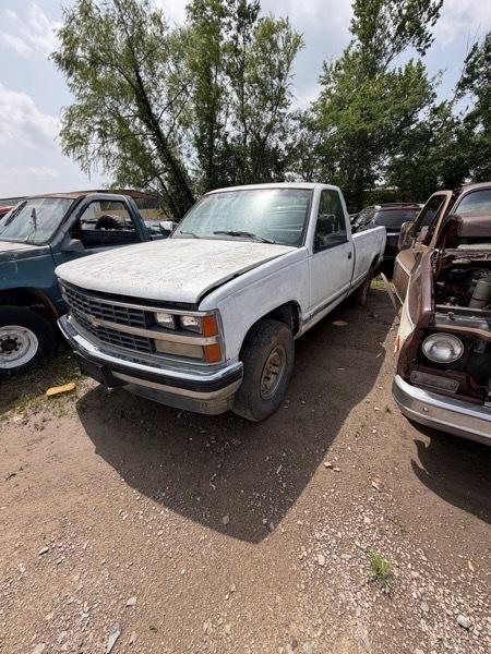 Chevrolet C/K 1500 Reg. Cab 6.5-ft. Bed 4WD 1989