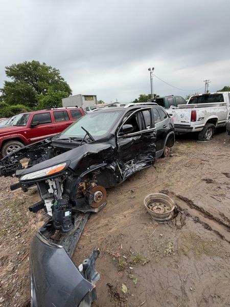 Jeep Cherokee Latitude FWD 2014