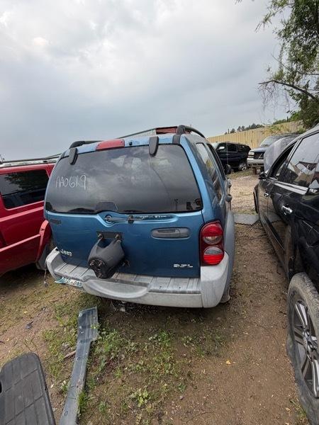 Jeep Liberty Sport 2WD 2006