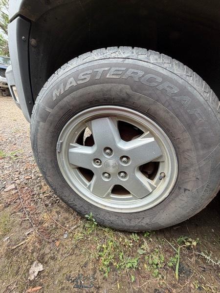 Jeep Liberty Sport 2WD 2006