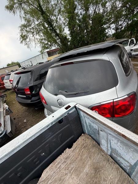 Buick Enclave CXL 2XL AWD 2010