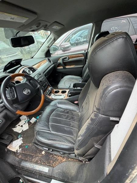 Buick Enclave CXL 2XL AWD 2010