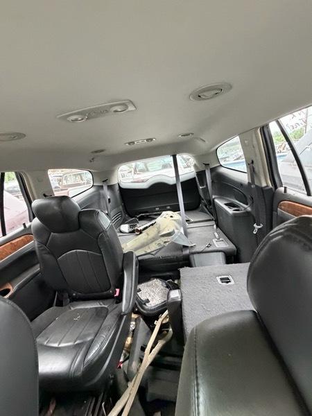 Buick Enclave CXL 2XL AWD 2010