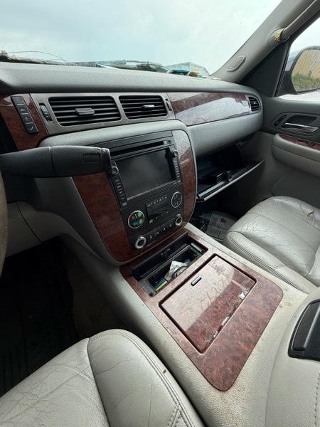 Chevrolet Suburban LTZ 1500 4WD 2008