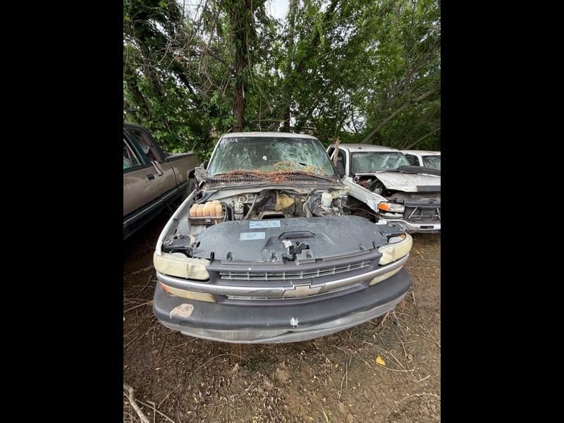 Chevrolet Silverado 1500 Ext. Cab Short Bed 2WD 2002