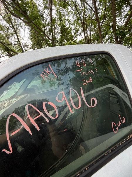 Chevrolet Silverado 1500 LS Long Bed 2WD 2002