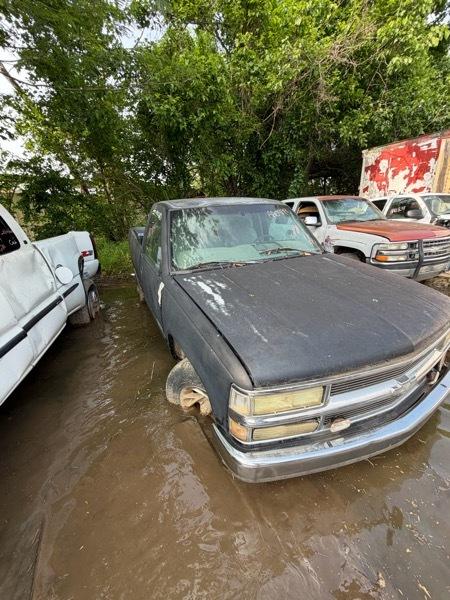 Chevrolet C/K 1500 Reg. Cab W/T 6.5-ft. bed 2WD 1998