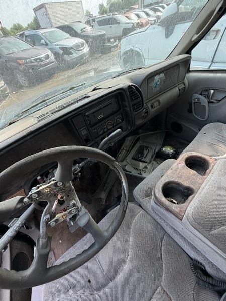 Chevrolet C/K 1500 Reg. Cab W/T 6.5-ft. bed 2WD 1998