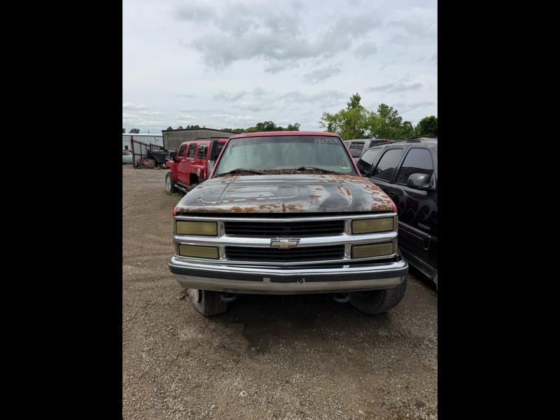 Chevrolet Tahoe 4-Door 4WD 1996