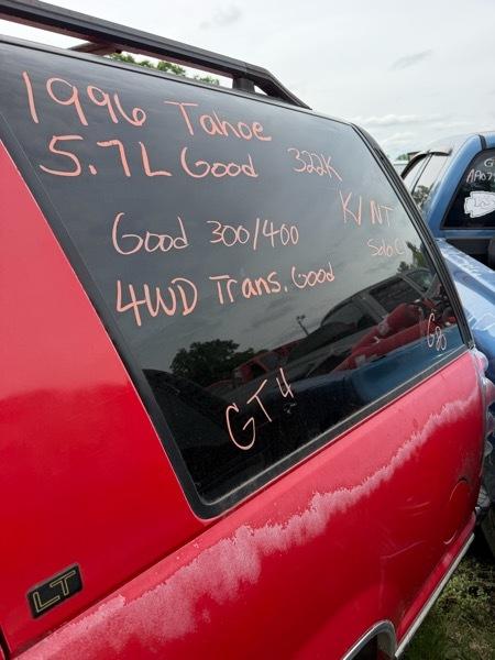 Chevrolet Tahoe 4-Door 4WD 1996