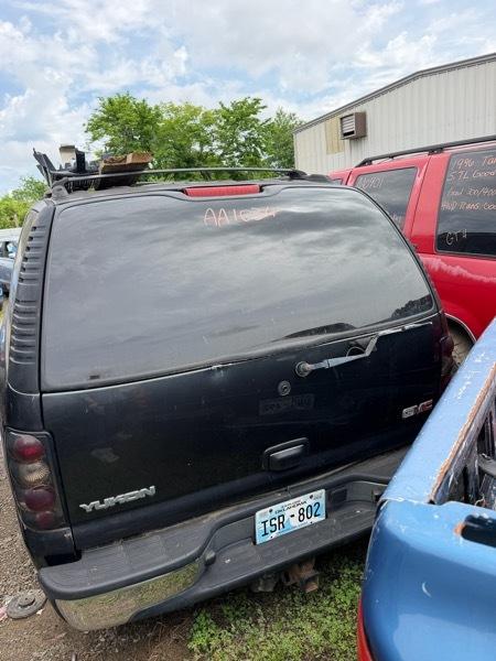 GMC Yukon 2WD 2003