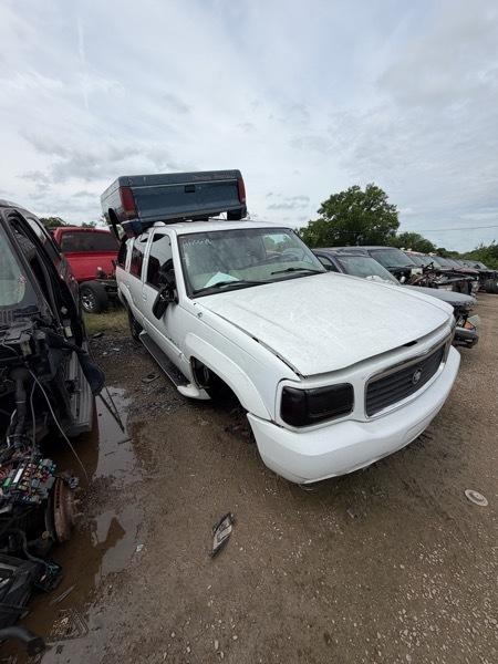 Cadillac Escalade 4WD 2000