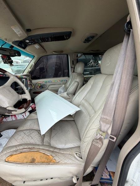 Cadillac Escalade 4WD 2000