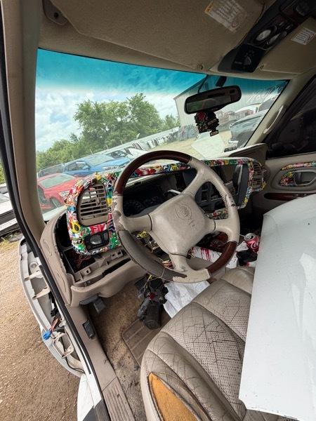 Cadillac Escalade 4WD 2000